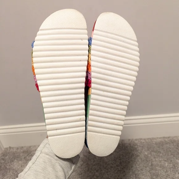 Jeffrey Campbell Rainbow Crochet Slide Sandals EU 39 US 8 - Picture 6 of 6